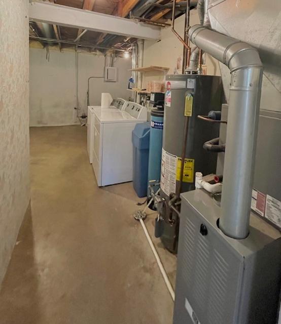 610 E Woodfield Trl, Roselle, IL 60172 - utilities featuring separate washer and dryer and gas water heater