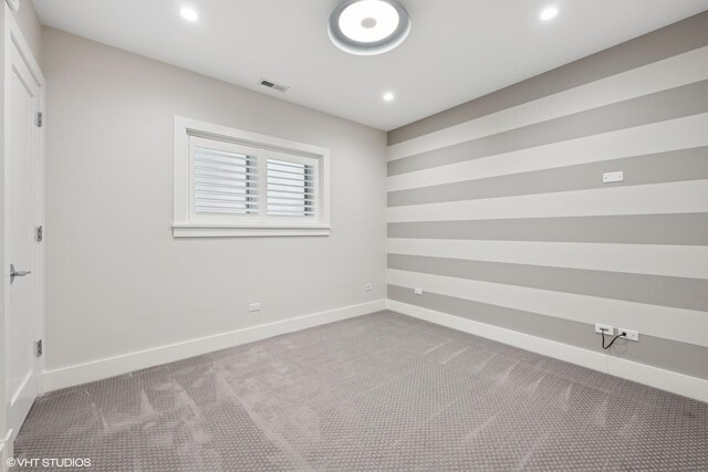 216 S Green St Unit 1N, Chicago, IL 60607 - carpeted spare room with baseboards and recessed lighting