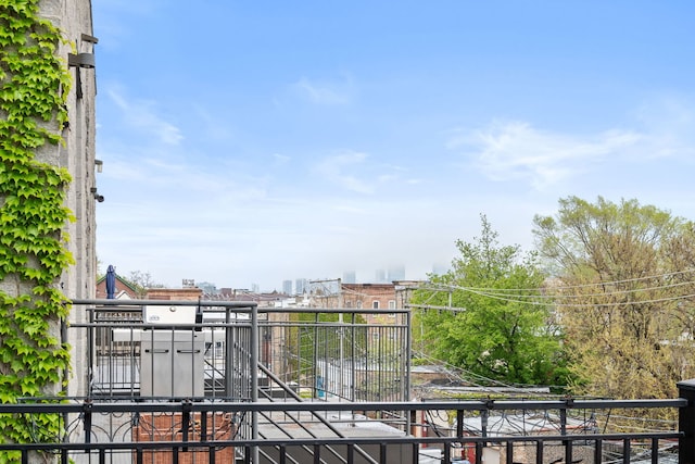 2033 W Rice St Unit 3, Chicago, IL 60622 - balcony featuring a city view
