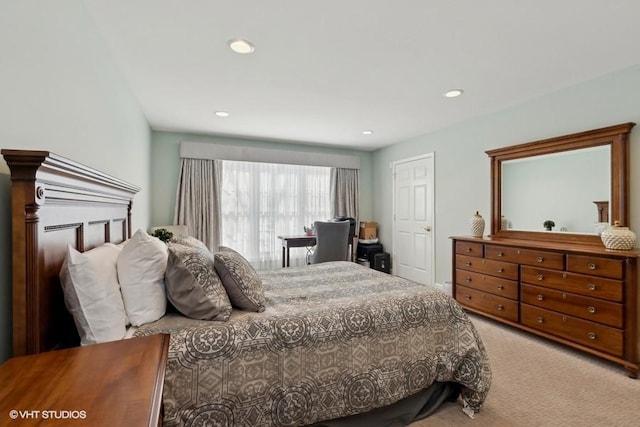 81 W N Ave, Lake Forest, IL 60045 - carpeted bedroom featuring recessed lighting