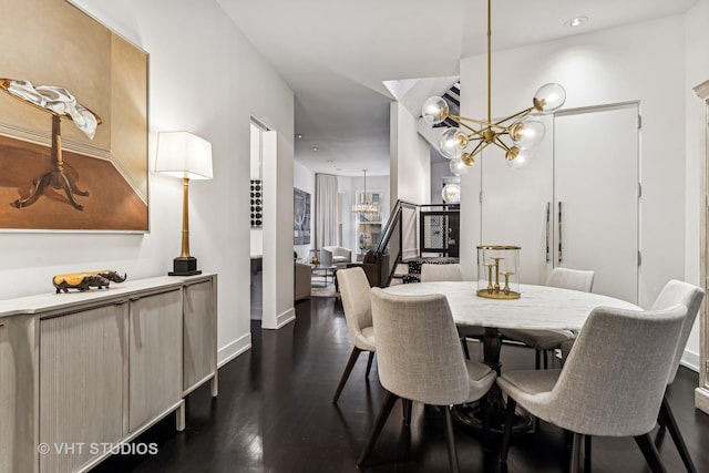 dining area featuring an inviting chandelier, dark wood-style flooring, baseboards, and recessed lighting
