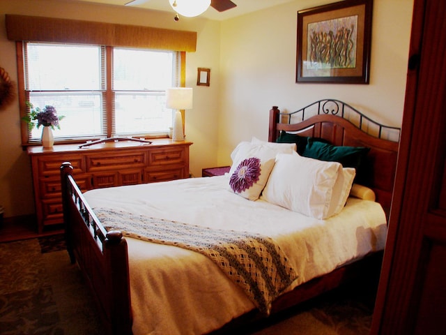 571 Dawn Cir, Grayslake, IL 60030 - bedroom featuring ceiling fan