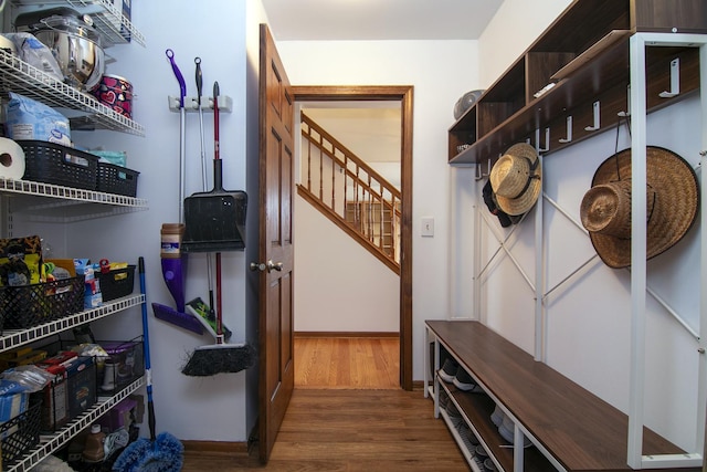 2800 Abbington Dr, New Lenox, IL 60451 - mudroom featuring wood finished floors