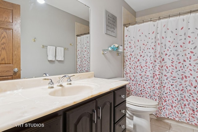 690 Queenswood Ln, Wheaton, IL 60189 - full bathroom with tile patterned flooring, vanity, toilet, and a shower with curtain