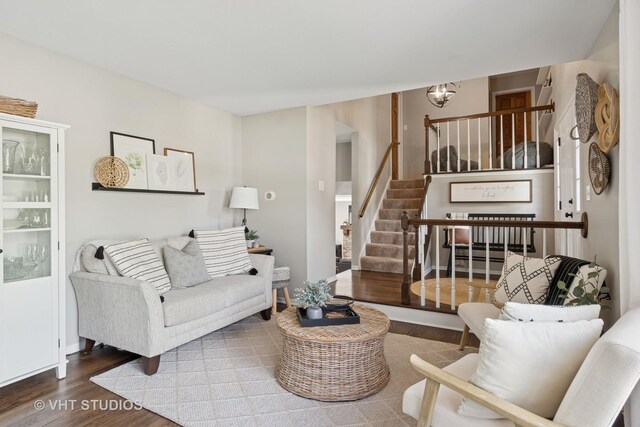 690 Queenswood Ln, Wheaton, IL 60189 - living area with wood finished floors and stairway