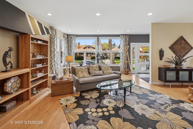 6927 N Oleander Ave, Chicago, IL 60631 - living room featuring wood finished floors, recessed lighting, and baseboards