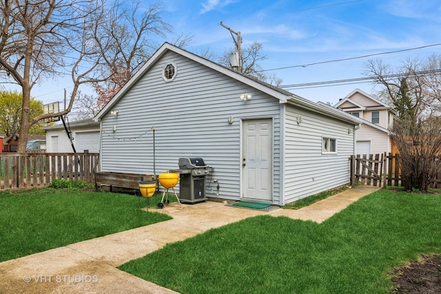 6927 N Oleander Ave, Chicago, IL 60631 - rear view of property featuring a detached garage