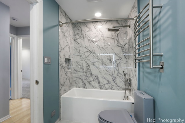 1132 E Randville Dr Unit 2E, Palatine, IL 60074 - bathroom with toilet, tub / shower combination, and wood finished floors