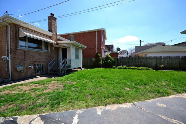2820 S Shields Ave, Chicago, IL 60616 - view of yard