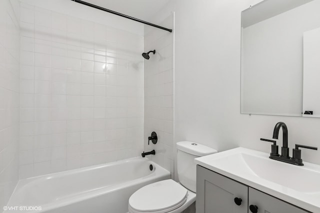 1387 Woodcutter Ln Unit D, Wheaton, IL 60189 - bathroom with toilet, vanity, and bathtub / shower combination