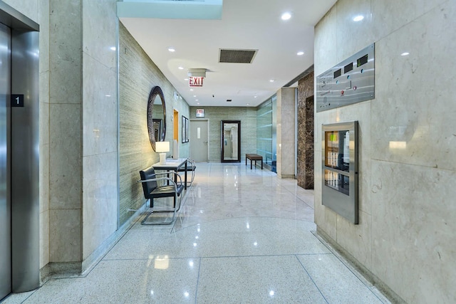 555 W Cornelia Ave Unit 1906, Chicago, IL 60657 - hall featuring elevator