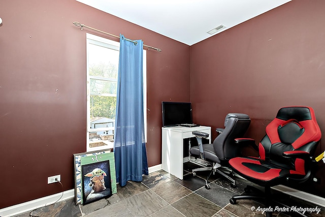 613 W Pheasant Ct, Round Lake Beach, IL 60073 - office featuring baseboards