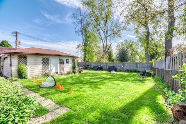 1431 N Hillside Ave, Berkeley, IL 60163 - view of yard
