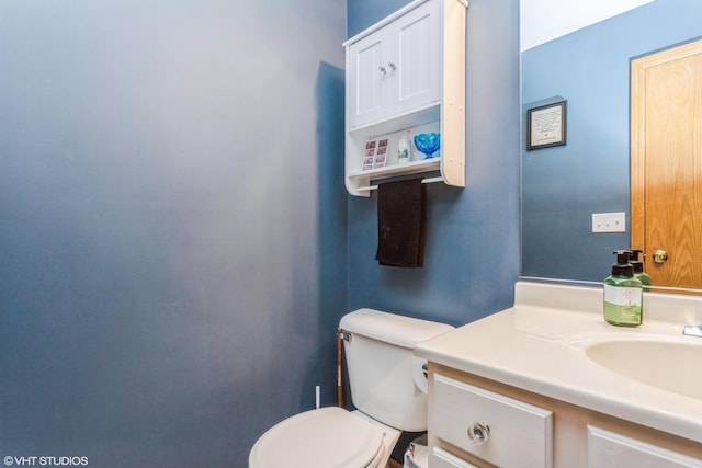 165 Mclaren Dr N, Sycamore, IL 60178 - half bath featuring vanity and toilet