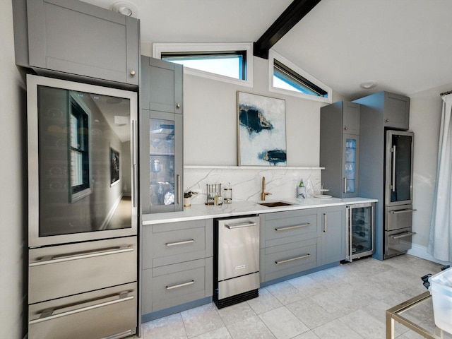 8 Wyndham Ct, Oak Brook, IL 60523 - indoor wet bar with wine cooler, decorative backsplash, and light tile patterned floors