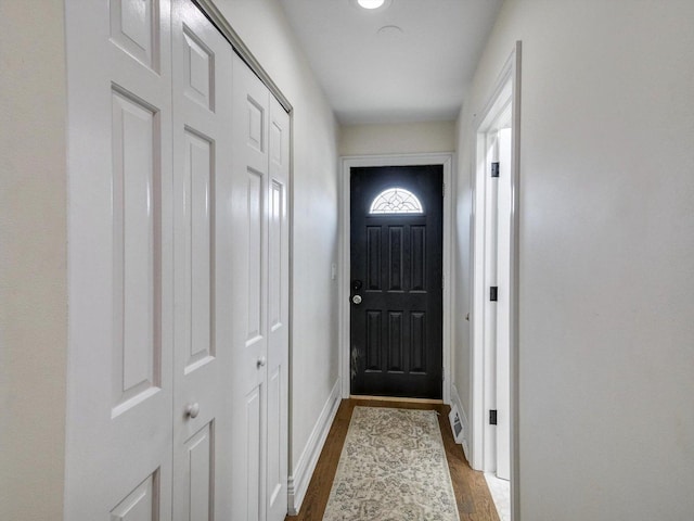 8 Wyndham Ct, Oak Brook, IL 60523 - doorway featuring wood finished floors and baseboards