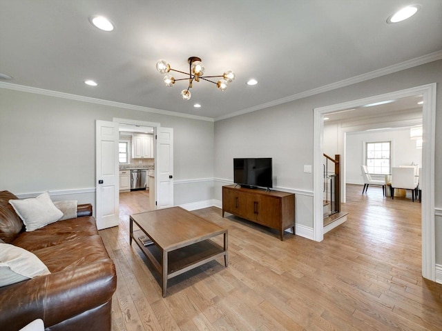 8 Wyndham Ct, Oak Brook, IL 60523 - living area featuring a chandelier, light wood-style floors, crown molding, recessed lighting, and baseboards