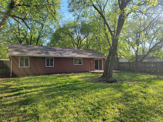 3320 Kimberly Dr, Champaign, IL 61821 - rear view of property with roof with shingles
