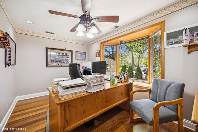 office featuring a ceiling fan, baseboards, dark wood-style floors, and recessed lighting