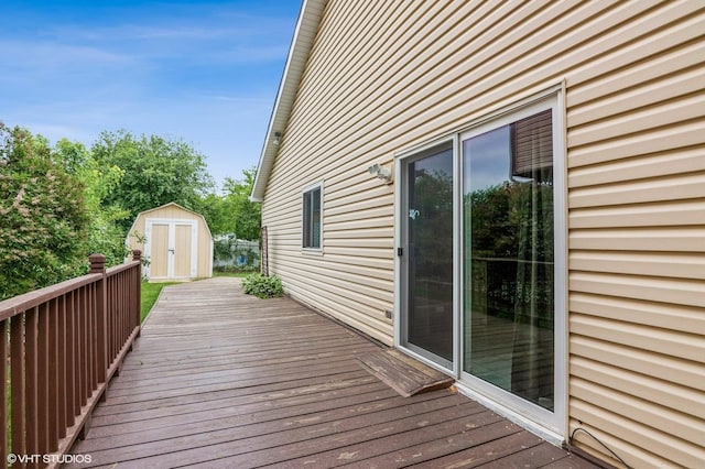 1270 Chattanooga Trl, Carol Stream, IL 60188 - view of wooden terrace
