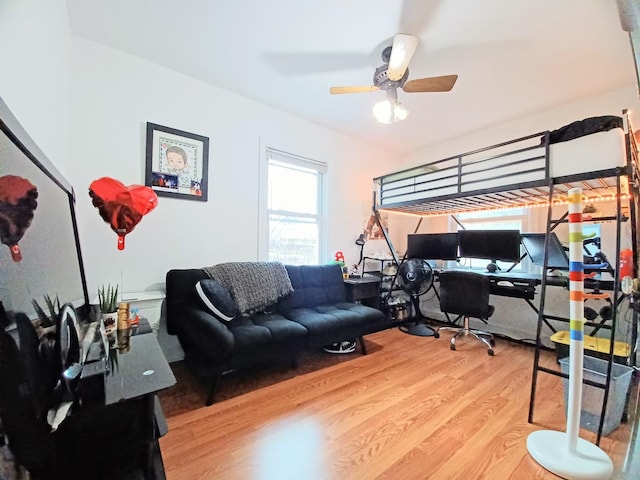 372 55th St, Clarendon Hills, IL 60514 - bedroom featuring wood finished floors and an office area