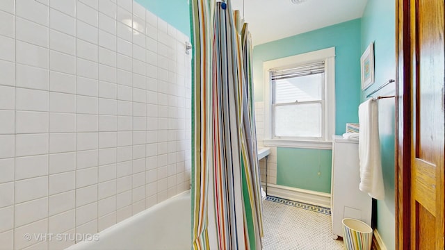 620 S Elmwood Ave, Oak Park, IL 60304 - full bathroom featuring tile patterned flooring, shower / tub combo with curtain, and baseboards