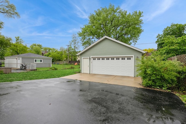 646 W Babcock Ave, Elmhurst, IL 60126 - detached garage with central AC unit