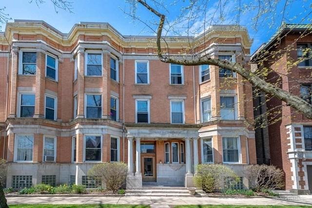5338 S Greenwood Ave Unit 3, Chicago, IL 60615 - view of front of property