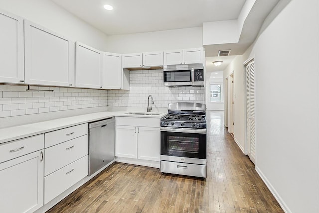 3330 W Hutchinson St, Chicago, IL 60618 - photo 23