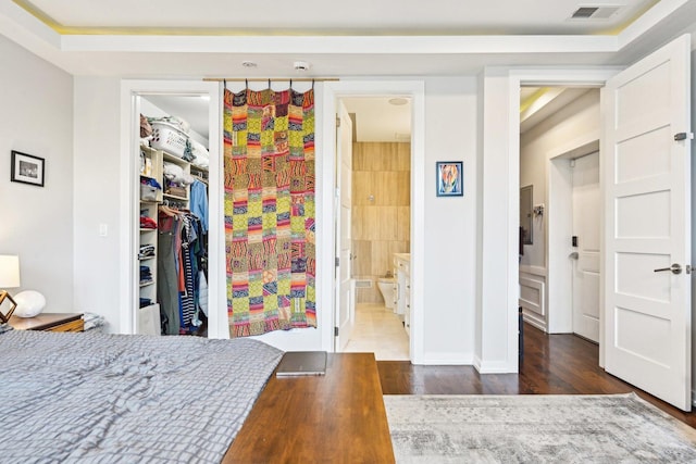 3940 N Ashland Ave Unit 2N, Chicago, IL 60613 - bedroom with wood finished floors, a closet, and a spacious closet