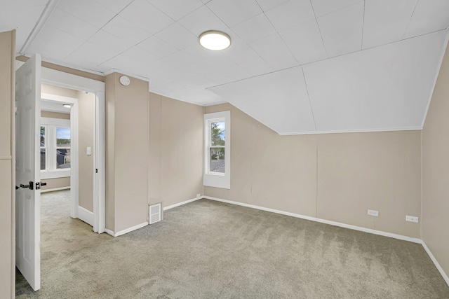 622 E Joliet St, Ottawa, IL 61350 - bonus room featuring carpet floors and baseboards