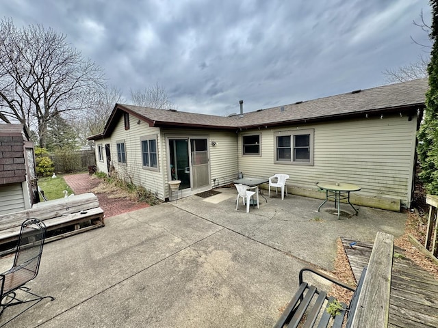5712 Crestwood Rd, Matteson, IL 60443 - back of house with a patio area and a fenced backyard