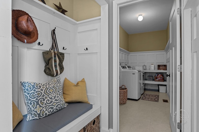 2027 Heatherstone Ct, Plainfield, IL 60586 - mudroom with independent washer and dryer