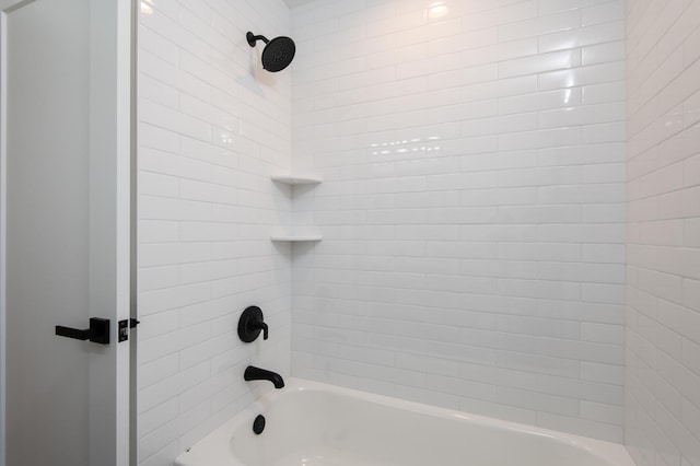 bathroom featuring shower / tub combination