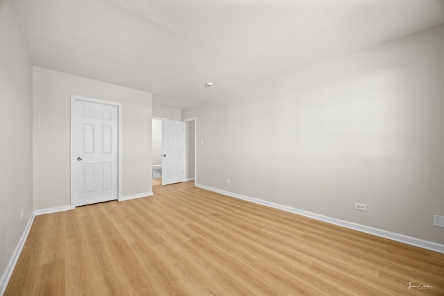 17963 Huntleigh Ct Unit 302, Country Club Hills, IL 60478 - unfurnished room with light wood-style flooring and baseboards