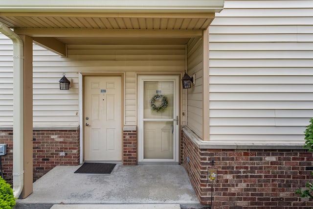 view of property entrance