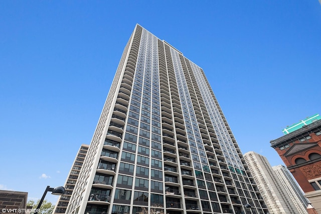 1560 N Sandburg Ter Unit 411J, Chicago, IL 60610 - view of building exterior