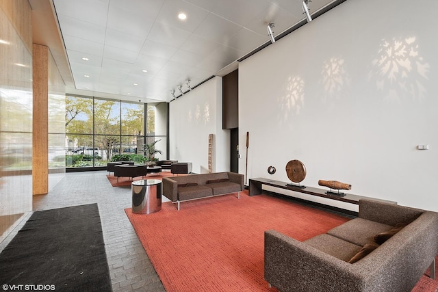 1560 N Sandburg Ter Unit 411J, Chicago, IL 60610 - common area featuring floor to ceiling windows and recessed lighting