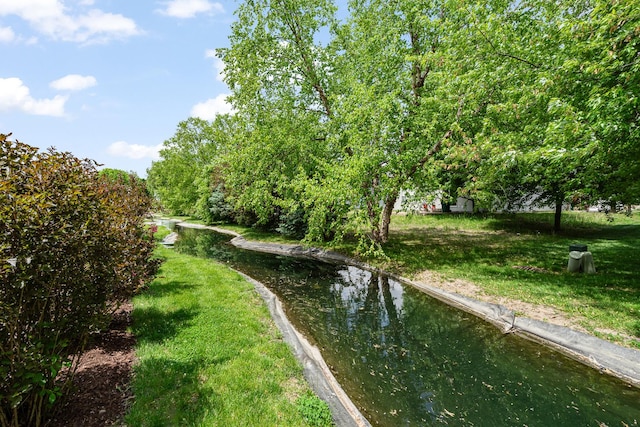 24210 Apple Creek Ln, Plainfield, IL 60586 - view of home's community with a lawn