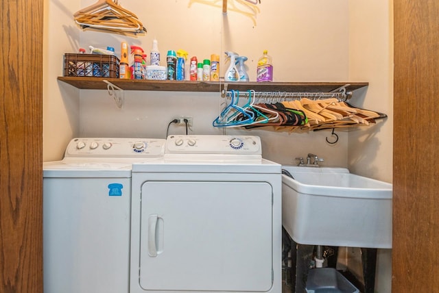 10756 Mason Ave, Chicago Ridge, IL 60415 - washroom featuring a sink, laundry area, and washer and dryer