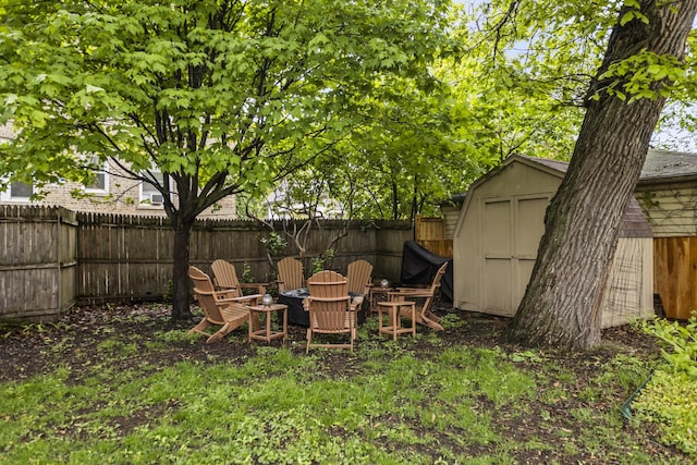 827 Madison St, Evanston, IL 60202 - view of fenced backyard