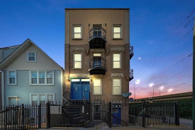1542 W Wabansia Ave, Chicago, IL 60642 - photo 2
