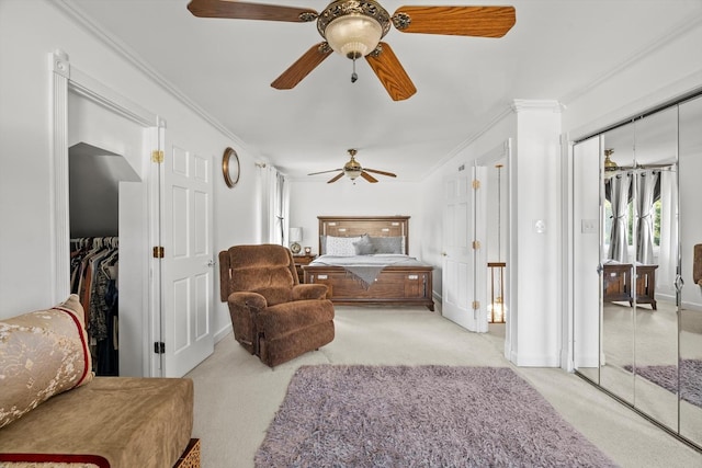 bedroom featuring light carpet, crown molding, ceiling fan, and baseboards