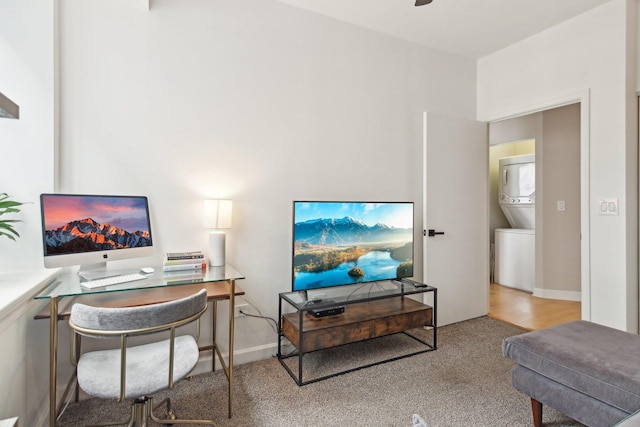 451 W Huron St Unit 1401, Chicago, IL 60654 - office space with estacked washer and dryer, carpet, and a ceiling fan