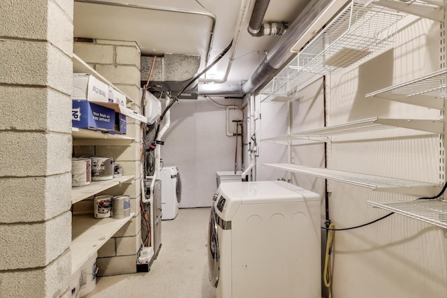 215 W Concord Ln, Chicago, IL 60614 - unfinished below grade area with separate washer and dryer