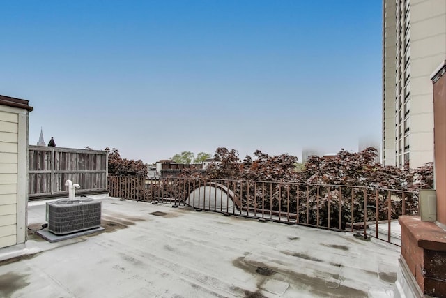 215 W Concord Ln, Chicago, IL 60614 - view of patio featuring cooling unit