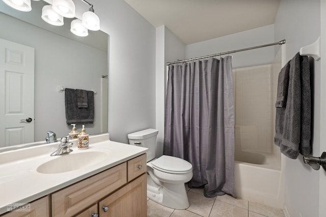 1254 Townes Cir, Aurora, IL 60502 - full bath featuring vanity, tile patterned floors, and shower / bath combination with curtain