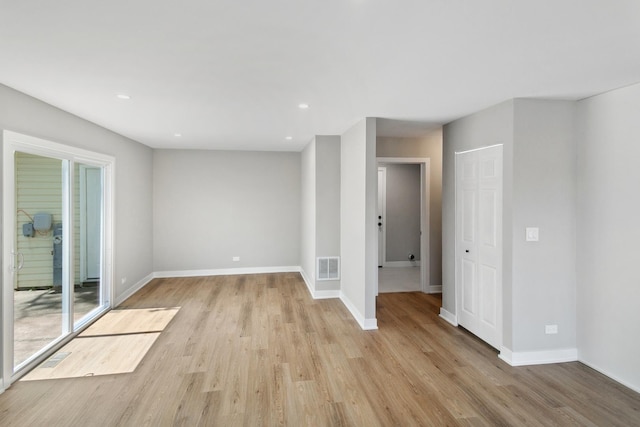 5736 Timberlane Rd, Matteson, IL 60443 - unfurnished room featuring light wood-type flooring, baseboards, and recessed lighting