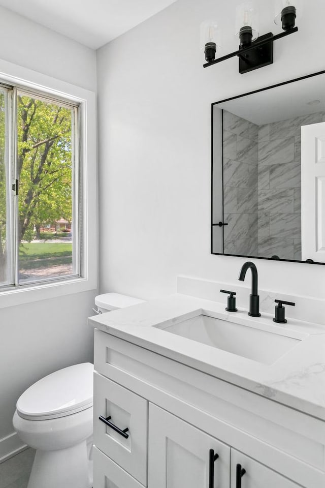 5736 Timberlane Rd, Matteson, IL 60443 - bathroom featuring vanity and toilet