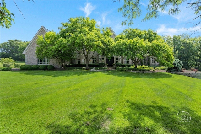 4N749 Old Farm Rd, Saint Charles, IL 60175 - view of grassy yard